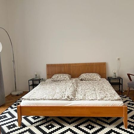 Authentic Buda Home Budapesta Exterior foto